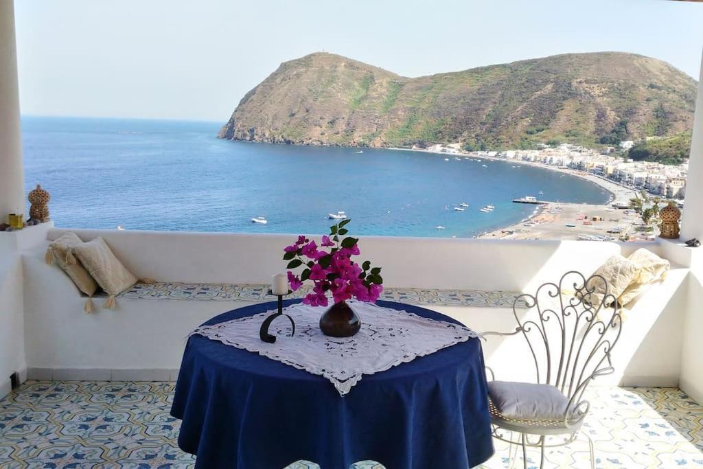 Casa Vacanze Vista Mare Mela B Lipari  Exterior foto