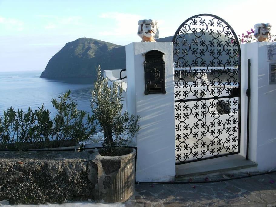 Casa Vacanze Vista Mare Mela B Lipari  Exterior foto
